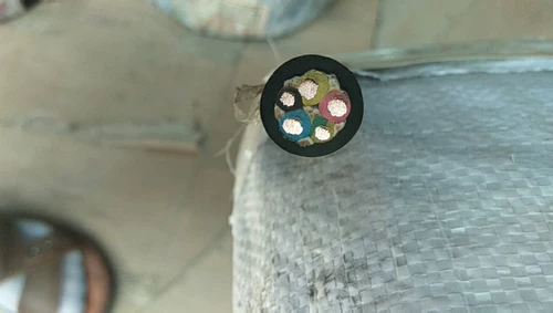 Линия электропередач на открытом воздухе Pure Mopper Водонепроницаемый резиновый кабельный кабельный кабель Анти -безрешительный 2 -сердечный провод 1.5 2,5 4 квадратные установки