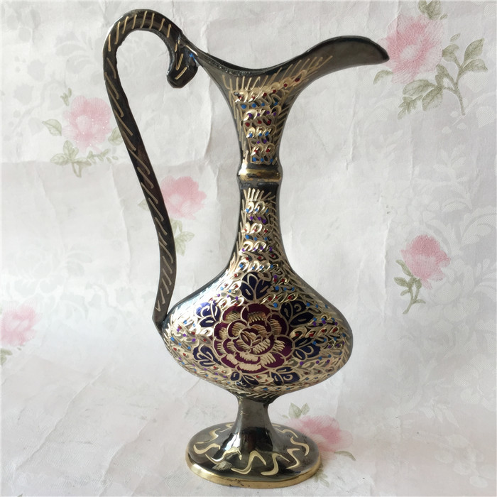 Brass craft gift decoration flat pot Home decoration Pakistani Copper hand carved decoration Characteristic handicrafts