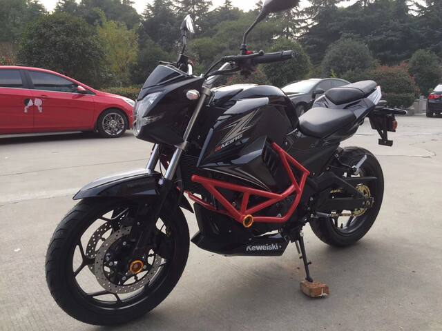 Xiaofeng No. 9 motorcycle sports car Guowei Innovation Sanyang 400 street car full vehicle shell accessories Yongyuan YY350-9A