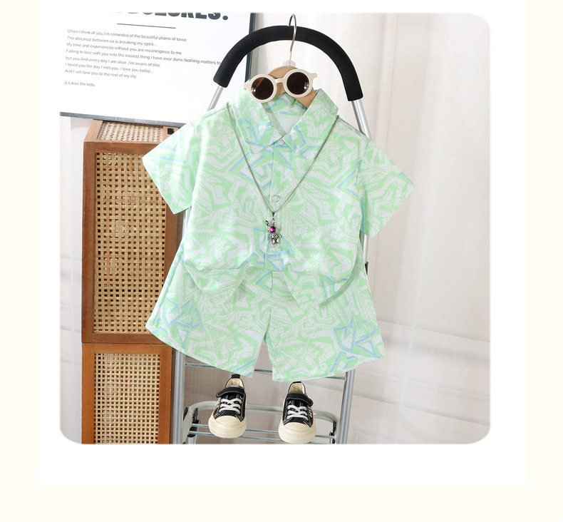 Boys Summer Hong Kong Style Printed Short Sleeve Shirt and Shorts Two-Piece Set O1CN01b5tJaS1UBtMIHrlZu !!2675812480