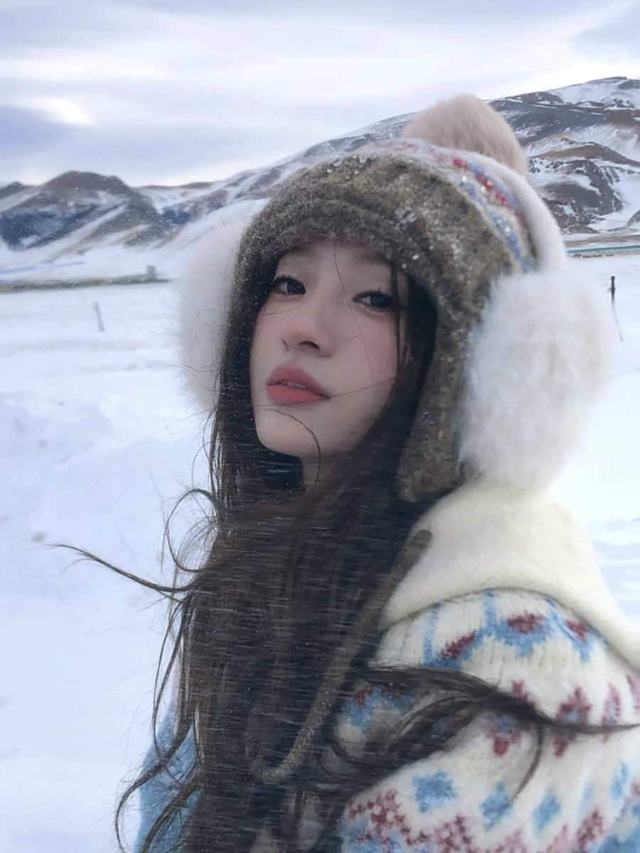 Northeast Travel Woolen Hat for Women 2025 New Autumn and Winter Warm Earflap Versatile Ear Protection Knitted Plush Hat