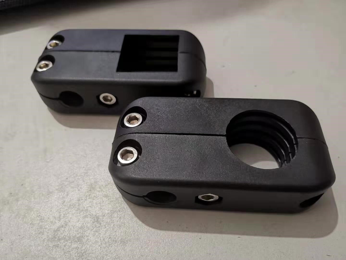 Square Hole Cross Clip Round Hole Cross Clip Conveyor Accessories Automated Conveyor Accessories Automated Equipment Coupling