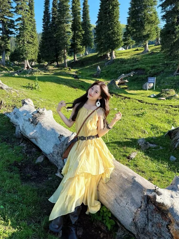 Yunnan Xinjiang Grassland Travel Outfit Vacation Style Yellow Dress Women's Summer Irregular Design Long Dress Yunnan Xinjiang Grassland Travel Outfit Vacation Style Yellow Dress Women's Summer Irregular Design Long Dress