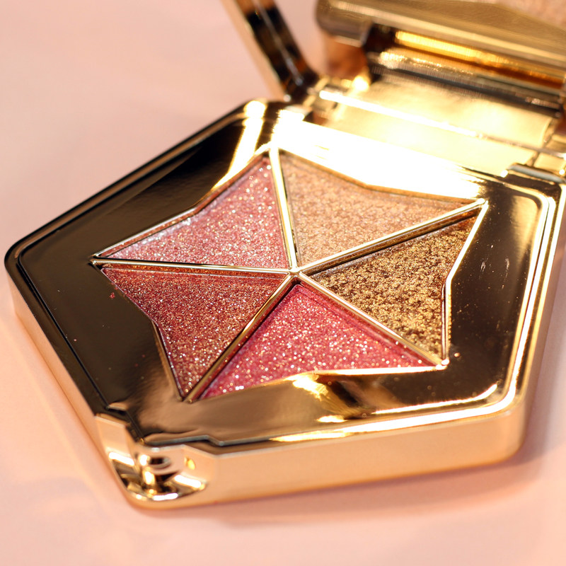 Winnie Bear diamond super glitter pearlescent waterproof small plate portable net red bling flash shadow disc ins super fire