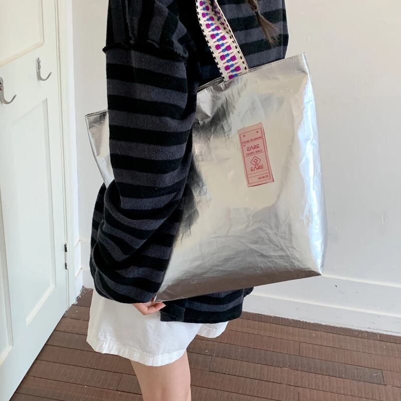 2026 New Style Women's Large-Capacity Dopamine Summer Silver College Student Class Commute Bag Tote Bag Trendy 2026 New Style Women's Large-Capacity Dopamine Summer Silver College Student Class Commute Bag Tote Bag Trendy