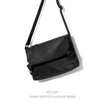 New tide brand shoulder bag men's messenger bag Japanese simple casual student backpack women messenger bag ins small bag