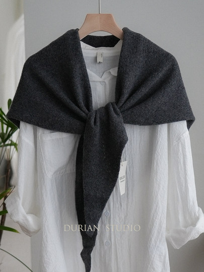 Pure wool 100% wool high quality autumn and winter scarf shawl women's outer wear large triangle scarf Maillard wear