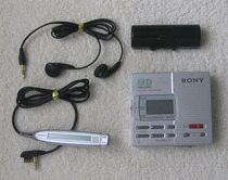SONY MZ-R90 MD recorder and player