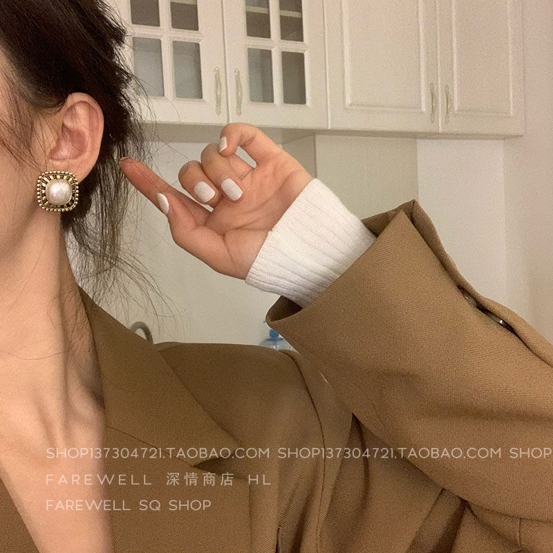 Pearl Retro Port Wind Herben Earrings Round Face Slim atmospheric earshot Advanced Sensation Temperament Ear Accessories 2022 New