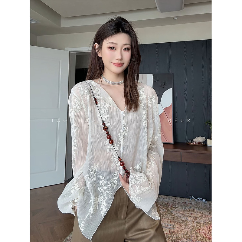 Mama Zai【Fragrant Wonderland】Heavy Lace Embroidery V-Neck Long-Sleeve Cardigan French-Style Versatile Shirt Mama Zai【Fragrant Wonderland】Heavy Lace Embroidery V-Neck Long-Sleeve Cardigan French-Style Versatile Shirt