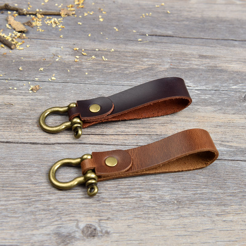 Car genuine leather upscale key button male and female universal creative pure handmade cow leather horseshoe buckle hanging buckle gift brief