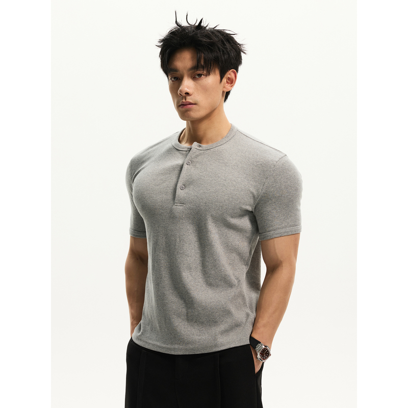 Day Ny Textured American-Style Henry Collar Short-Sleeve Men's Slim-Fit T-Shirt with Cuffed Sleeves That Enhances the Appearance of Strength