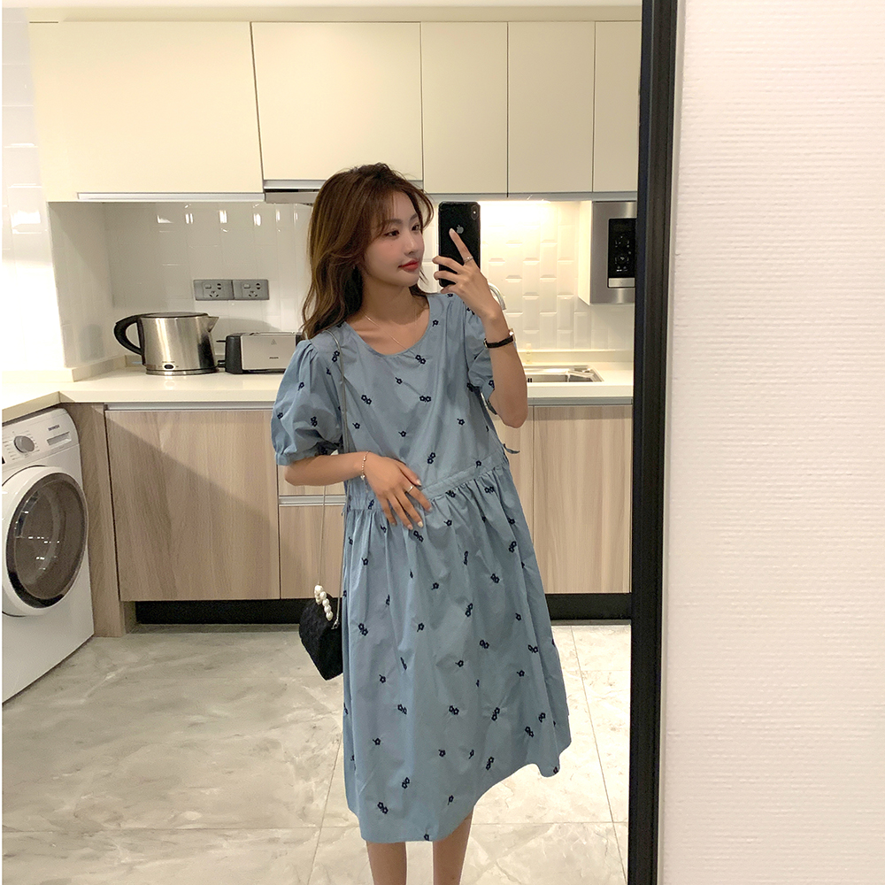 Earthly Delicate Embroidered Dress ~ Gestation Women Dress Summer Ocean Dress Advanced Sensation Tea Hysteria Mid-Long Version Boomer Dresses