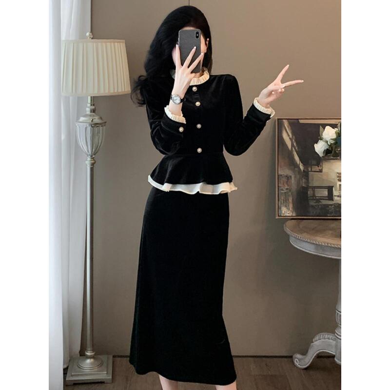 Ddk/Autumn Outfit with a Complete Set of Fashionable and Stylish Little Black Dress-Style Velvet Skirt Suit for Women with a High-End Feel