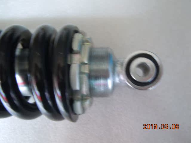 Chuanna South shock Qianjiang BJ250-18 Benelli 250CC Jinpeng Center lỗ bơm hơi khoảng cách 315mm giảm xóc sau - Xe máy Bumpers 	giảm xóc trước xe máy