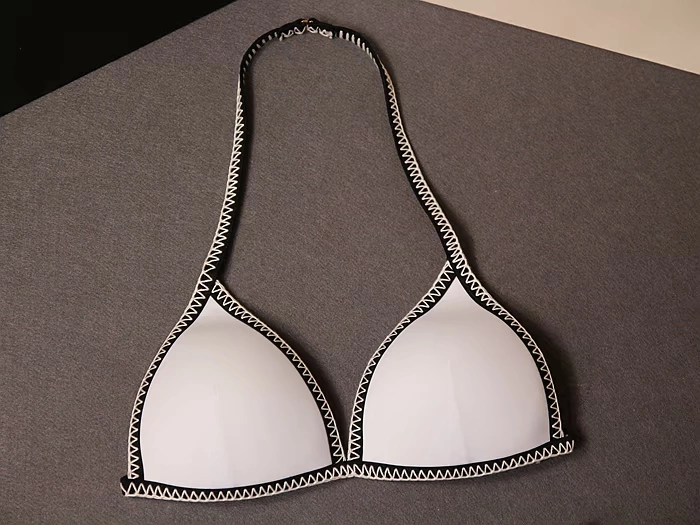 Bikini nữ 2019 mới đơn giản màu tam giác rắn ngực nhỏ tụ tập áo tắm suối nước nóng gợi cảm nữ ABCD - Bikinis