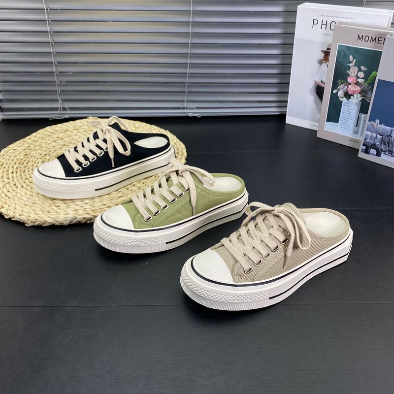 European Style 4cm Thick-Soled Canvas Slip-On Casual Sneakers 2026 New European Fashion Lazy Niche Women's Shoes