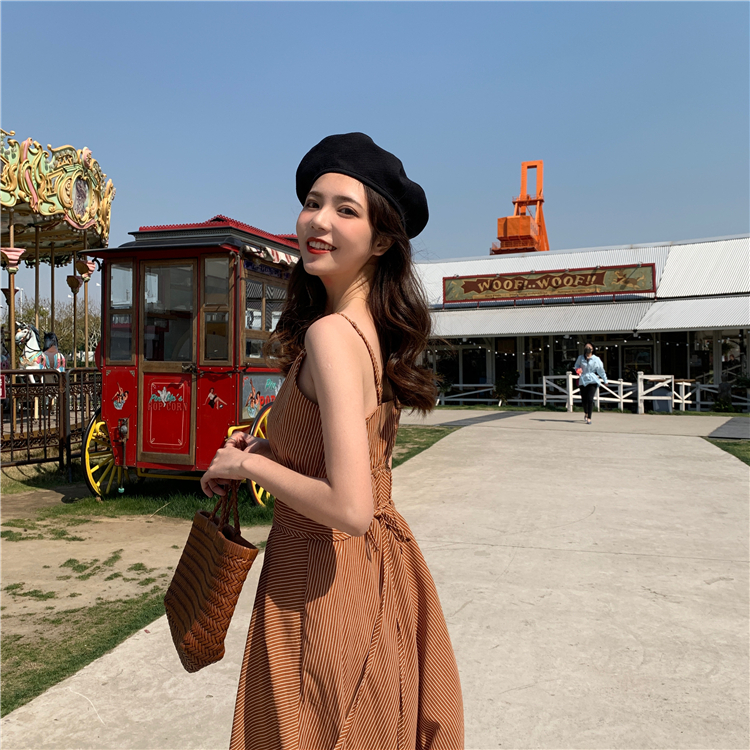 VK旗艦店 復古氣質條紋V領吊帶長裙無袖洋裝