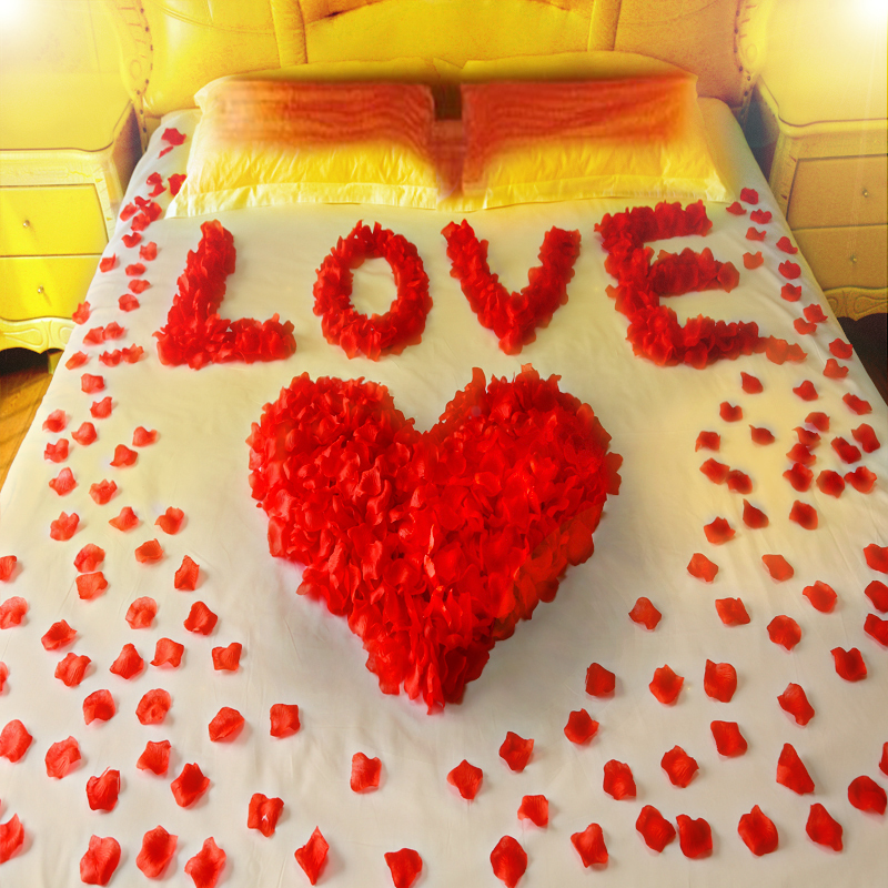 Wedding simulation rose petals Tanabata Valentine's Day confession proposal decoration Wedding sprinkle petals to make romantic arrangement