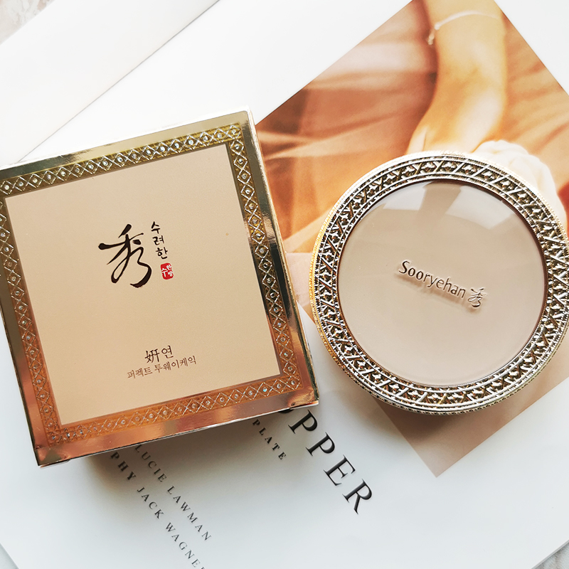 South Korean show Elegant Korean Pink Cake (Show Lie Han) Essence Two-Purpose Powder Cake SPF30 Moisturizing Flawless