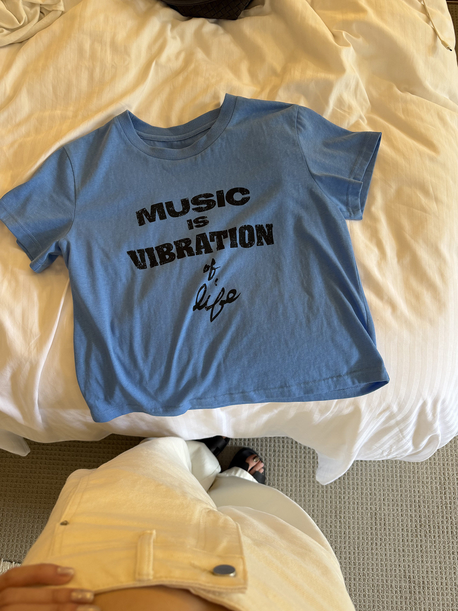 LelyMooch футболка с коротким рукавом из хлопково-льняной смеси с цифровой печатью и винтажным принтом букв