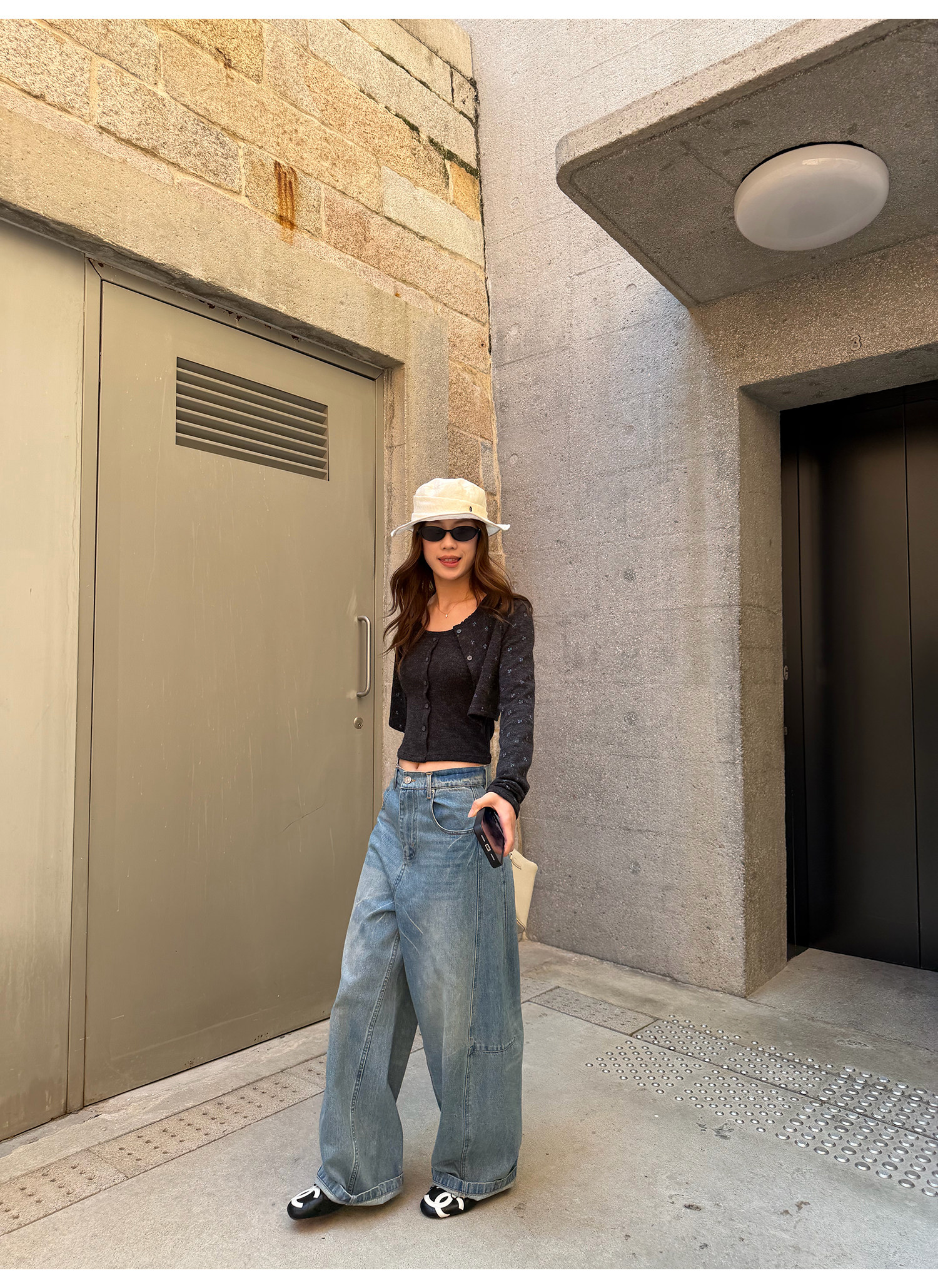 LelyMooch женские широкие джинсы прямого кроя светло-голубые с эффектом потертости и кракелюра весна-лето