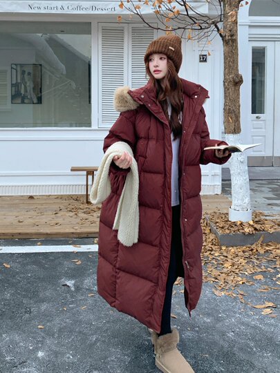 Red high-end down jacket for women in winter 2025 new unique and good-looking long knee-length 90 white duck down jacket