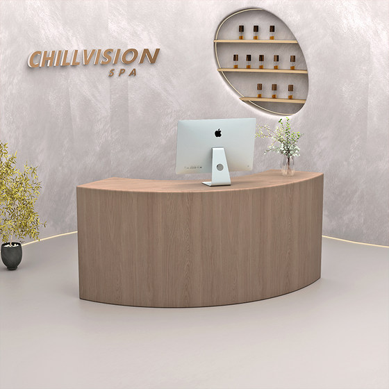 侘寂风吧台弧形收银台美容院咨询台原木色服装店铺弧形前台接待台