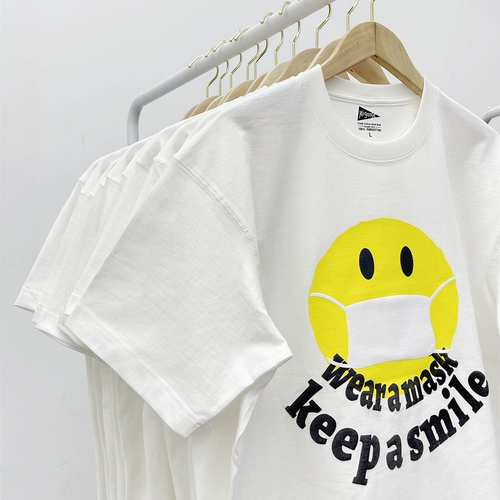 Домашняя ежедневная летняя пена Улыбающаяся отпечатки лица Мужчины и женские пары потеряют тяжелую маленькую футболку с короткими рукавами