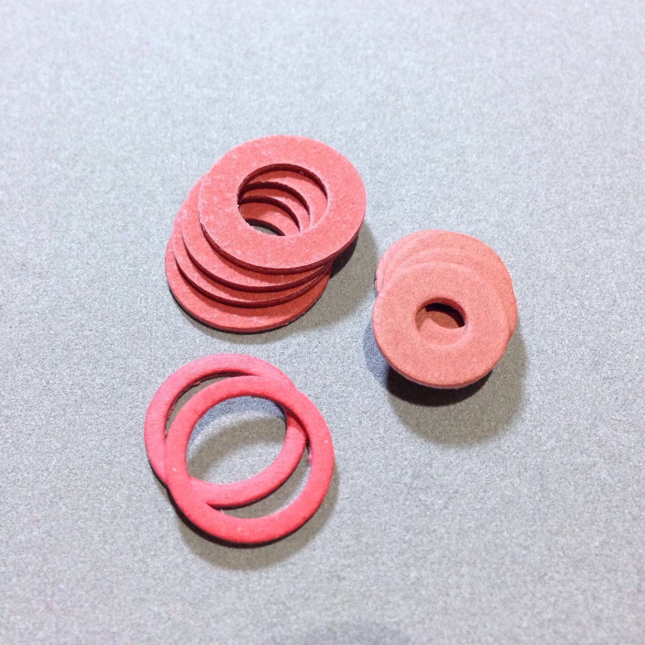 Insulating screw washer red paper gasket red steel paper flat pad computer case round red cardboard pad M2M2 5 M3