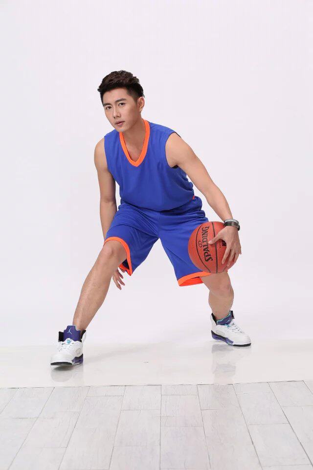 survêtement sport - Ref 563089 Image 154