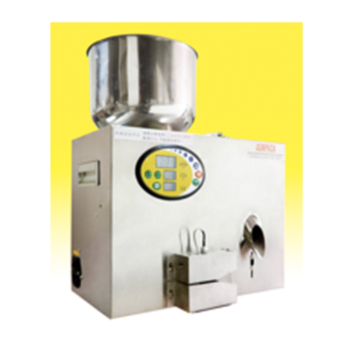 Quantitative filling packaging machine for ear hanging bags (containing closure device)