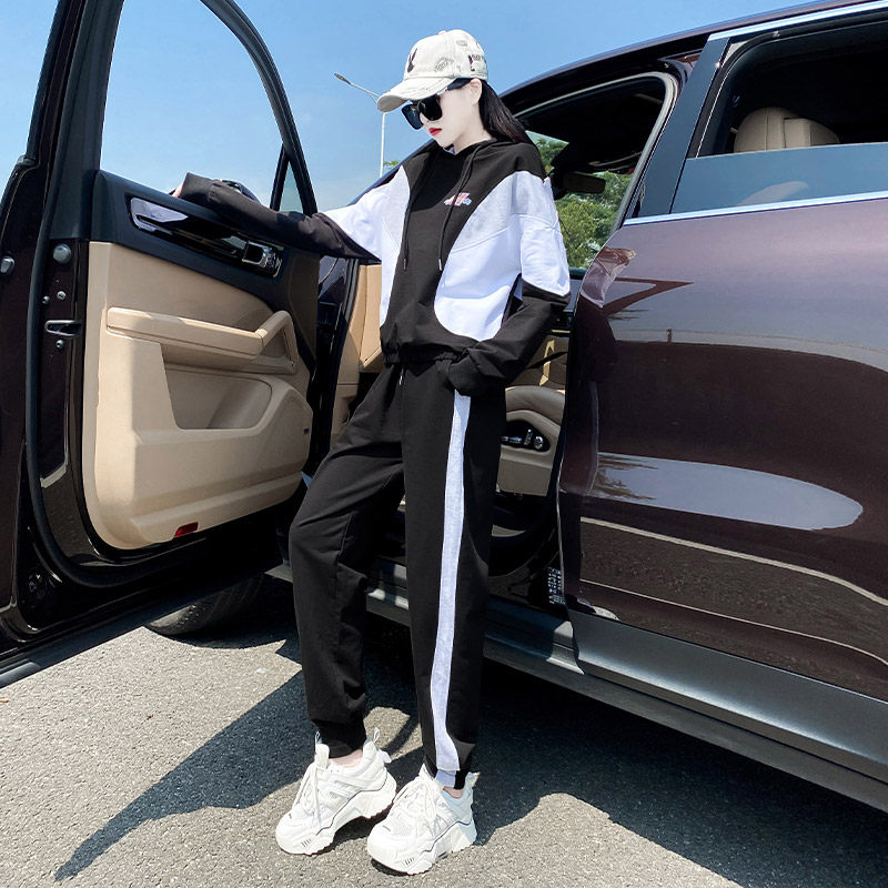 Fall new sports suit women's temperament Fan Yangqi Fashionable Minus Leisure Wear two sets bursting with a wave 
