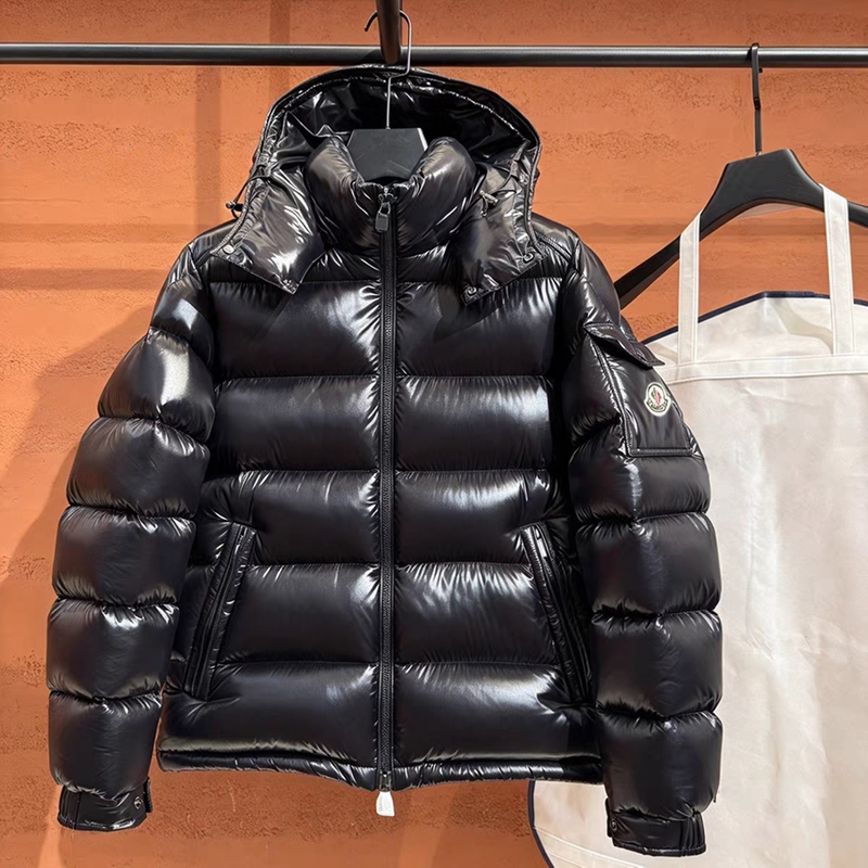 2026 New Moncler Maya down Jacket, Unisex Couple's Style, White Goose down Short High-End Version Coat