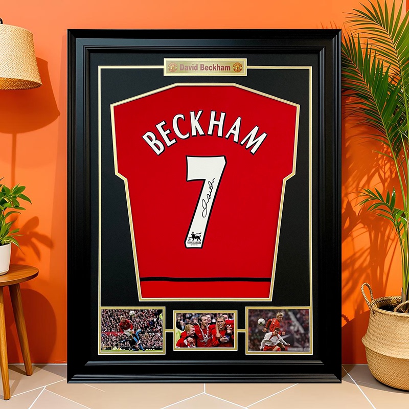 [Authentic Jersey] Manchester United Beckham Signed Jersey Framed in High-Grade Solid Wood Frame, Beckham, B费, C罗 (Cristiano Ronaldo)