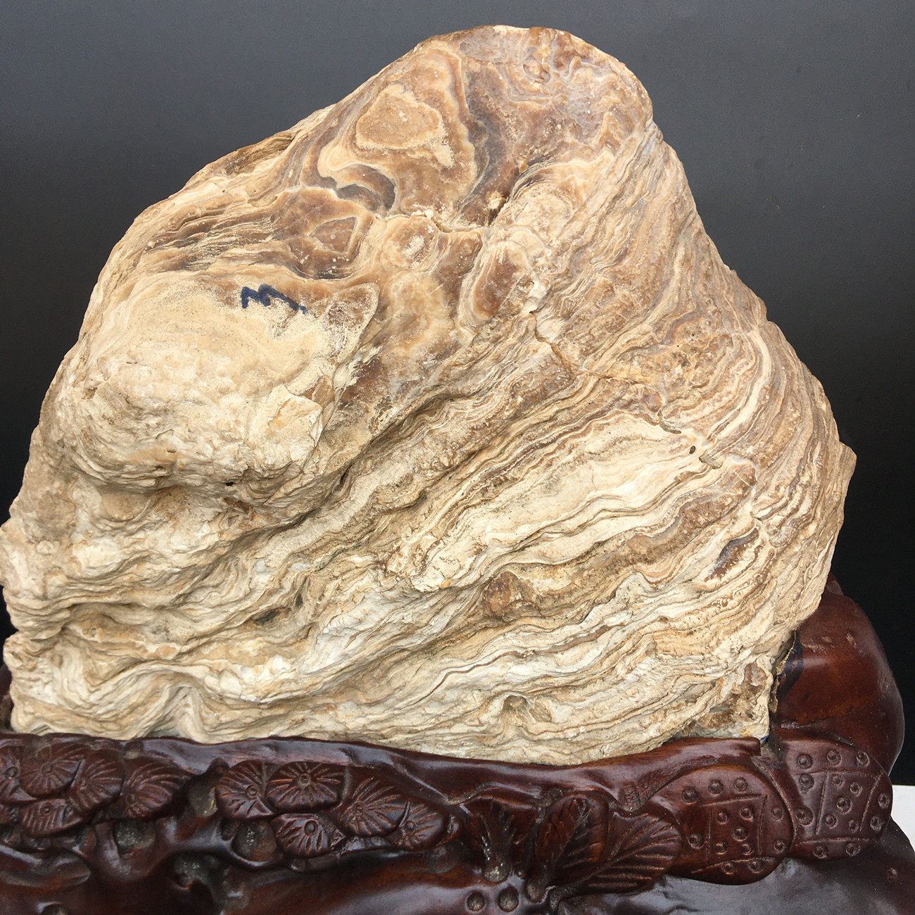 Yunnan Huanglongyu Boutique Old Pit Ornamental Jewelry Chishi Case Head Swing piece This store is self-produced and sold with beautiful and cheap