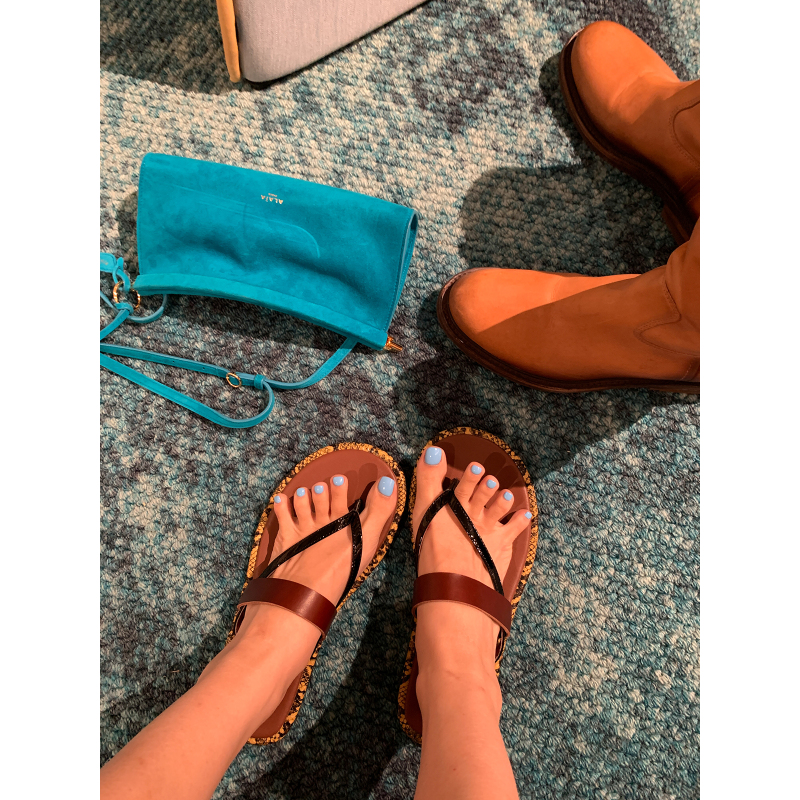 Vcruan Achigo's Personal Items, D***Vvn Large Foot Slippers Rn262041 Vcruan Achigo's Personal Items, D***Vvn Large Foot Slippers Rn262041