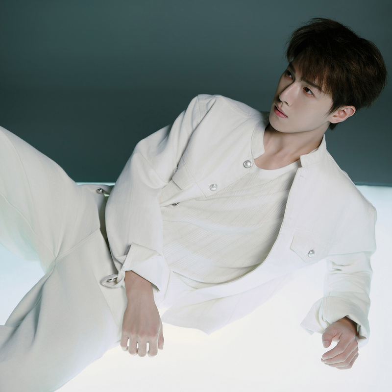 Li Yunrui's Same Style White Denim Suit for Men, High-End Cool and Stylish Jacket and Pants Two-Piece Set for Autumn