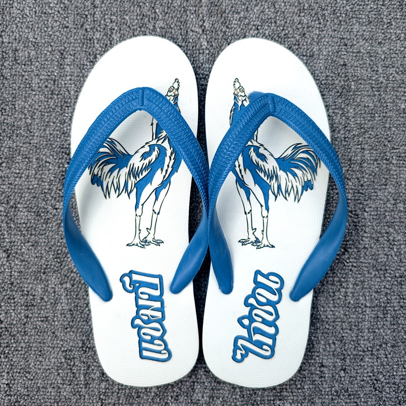 Imported from Thailand, the Nanyang Elephant Brand's Pure Hand-Carved Double Rooster Flip-Flops for Men Are Wear-Resistant and Waterproof