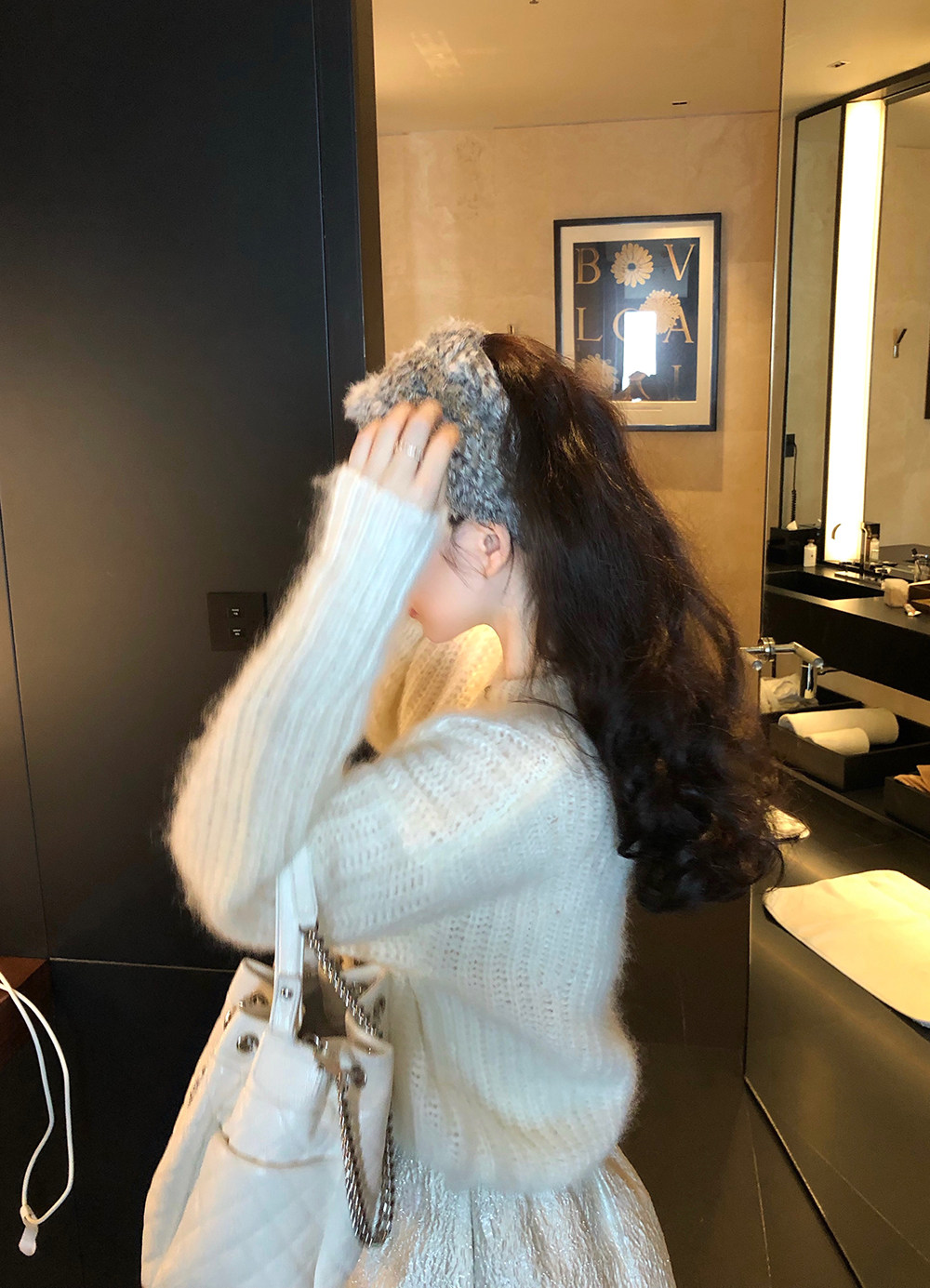 HANDLE HARRISON Blue Loose Round collar Mahew sweater women's winter set The Korean version of the lazy wind