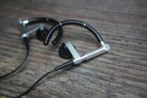 Second hand BO A8 ear-hanging flat head headsets plug classic Jedi