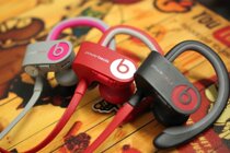 Secondhand Beats Powerbeats2 wireless Bluetooth sports ear-hanging headphone Magic pb2 sound x