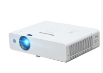 Panasonic Panasonic PT-UX383C projector Home HD 3800 Flow Ming Business Office Projector