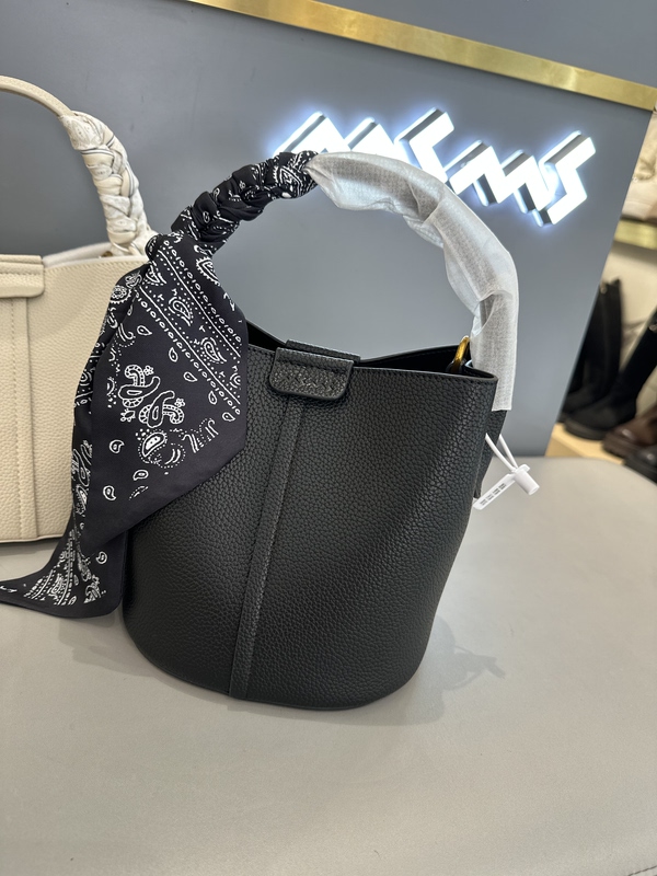 Masasso 2025 New Fashion Versatile Casual Women's High-End Niche Design Bucket Bag 24245
