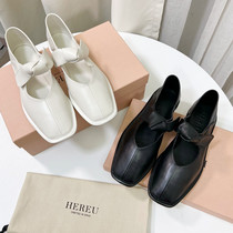 Left a pair of black 37 yards special price 228Hereu full leather square head Mary Jane shoes shallow soft leather flat bottom