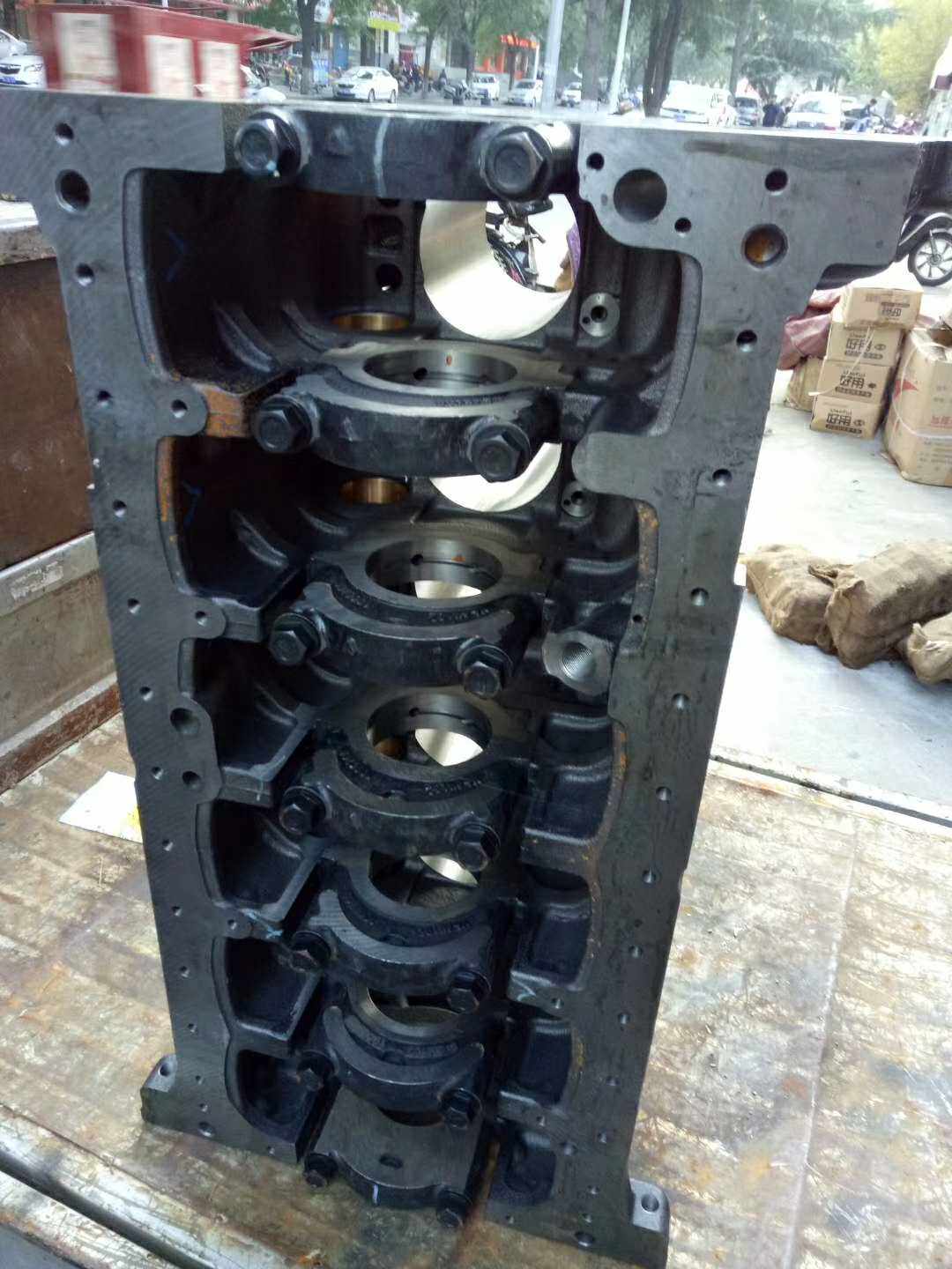 China Dongfanghongchai accessories YTO Dongfanghong original factory authentic various models 6-cylinder 4-cylinder diesel engine block