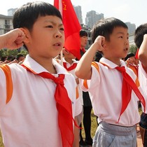 Red scarf primary school students apply 1 meter 1 meter 2 large cotton cloth thickened widened red scarf Young Pioneers