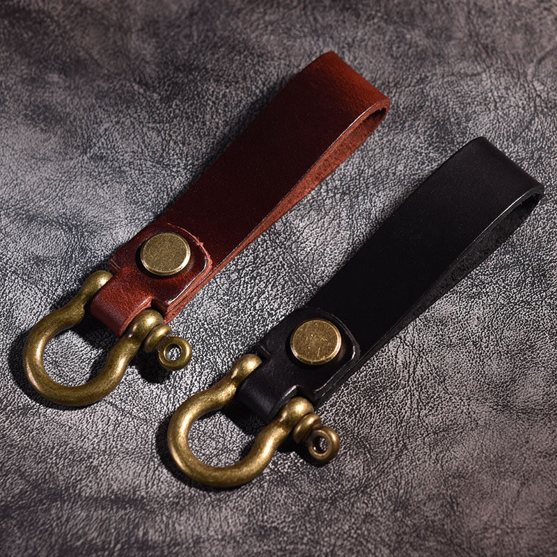 Car leather high-end keychain unisex creative pure handmade cowhide horseshoe buckle hanging buckle gift simple
