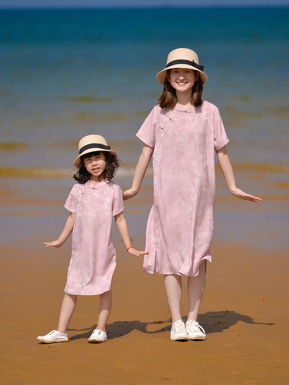 小乐往亲子装128课 夏女童中式改良粉色旗袍母女装清新文艺连衣裙