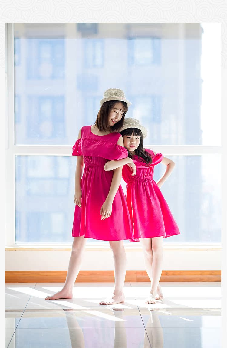 Xiaole để cha mẹ-con cài đặt 360 lớp [trống mình] mới hoa hồng đỏ Tiansi off-the-vai ăn mặc mẹ và con gái ăn mặc